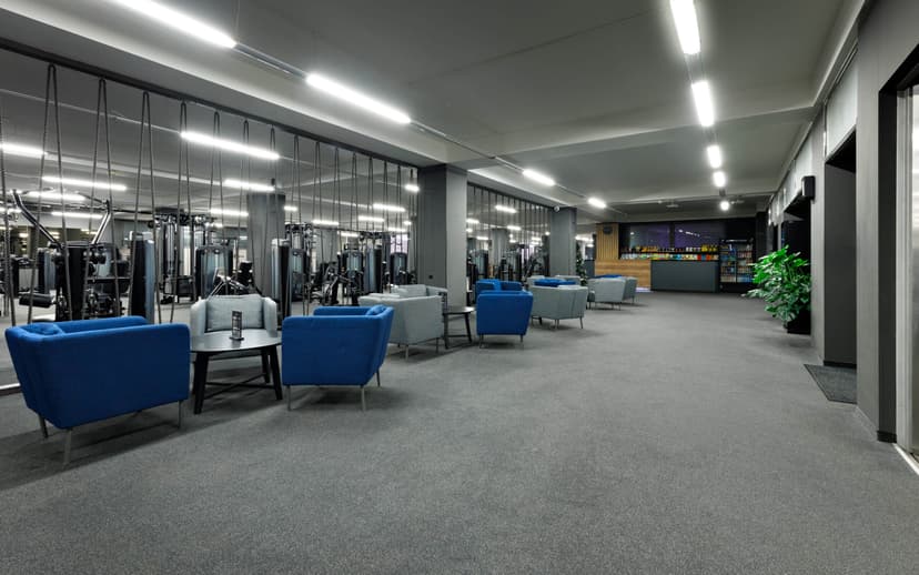 Max Fitness Bílá Labuť